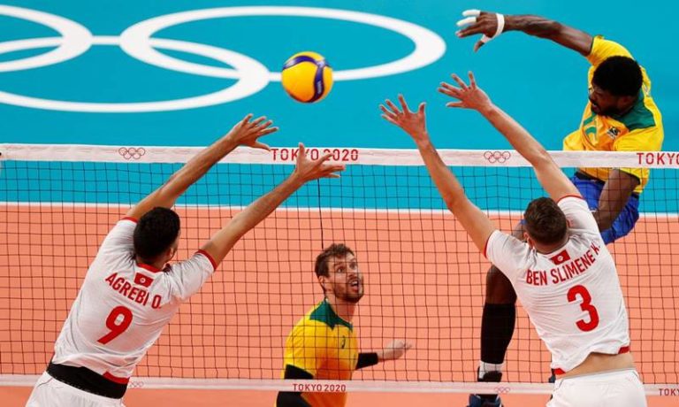 Olimpíada: Brasil passa pela Tunísia na estreia do vôlei ...