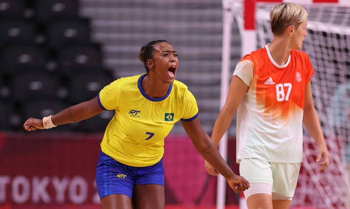 Olimpíadas: No handebol: seleção feminina derrota Hungria ...