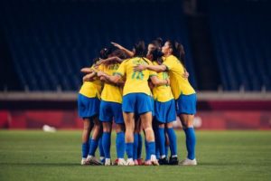 Olimpíadas: seleção feminina de futebol vence Zâmbia e ...