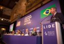 Nos EUA, governador Eduardo Riedel exibe a investidores projetos de infraestrutura viária