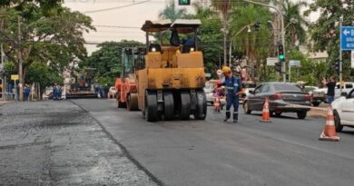 Prefeitura avança no recapeamento e entrega quase 10 km de asfalto novo no centro e bairros