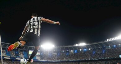 Botafogo perde para o Racing e se complica na Recopa Sul-Americana