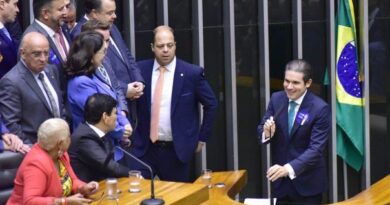 Hugo Motta é eleito presidente da Câmara dos Deputados com 444 votos