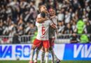 Bragantino supera o Vasco em São Januário e dorme líder do Brasileirão