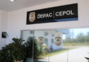 Servidora pública é presa após causar acidente embriagada e desacatar policiais