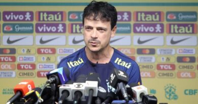 Vasco aposta em Fernando Diniz para salvar a temporada e até ganhar um título