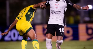 Memphis perde pênalti, Corinthians leva virada do Mirassol e perde a primeira com Dorival