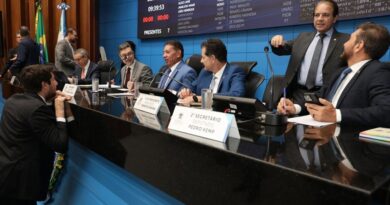 Ordem do Dia: Aprovadas propostas sobre regras de contratos da Agehab e encontro de violeiros