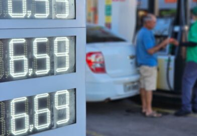 Procon identifica variação de até 21% no preço do diesel em março