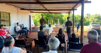 Capital capacita produtores para melhorar o solo das hortas urbanas 