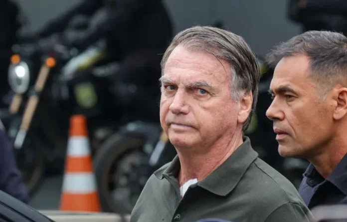 Bolsonaro tem piora da função renal e aumento de inflamação