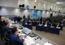 Vereadores aprovam 13 projetos e requerimentos para fiscalizar contratos de tapa-buraco
