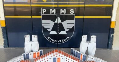Polícia Rodoviária apreende mais de 200 iPhones sem nota fiscal na MS-164