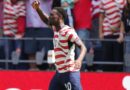 EUA vencem Austrália por 2 a 0 e garantem vaga no mata-mata da Copa do Mundo