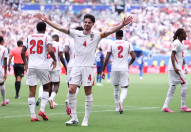 Em jogo de dez gols, Inglaterra vence a França e fica em terceiro na Copa do Mundo