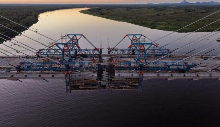 Após quase quatro anos de obras, ponte da Rota Bioceânica une Brasil e Paraguai nesta semana
