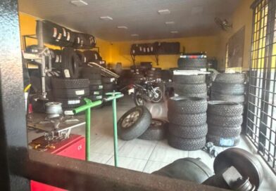 Operação Tyre Tread: PF apreende 200 pneus, cigarros e remédios em Campo Grande
