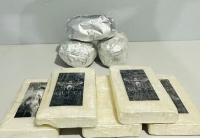 Polícia encontra compartimento oculto e apreende quase R$ 713 mil em cocaína na MS-164