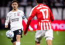 Memphis isola pênalti, Corinthians perde para o Estudiantes e é eliminado da Libertadores