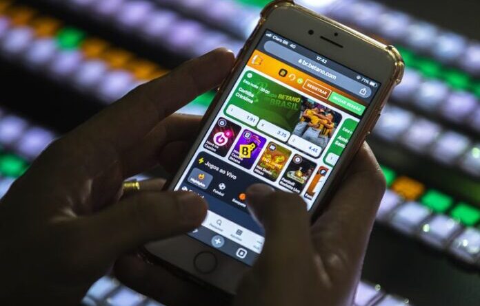 Governo monitora rede de divulgação de bets e derruba 506 sites