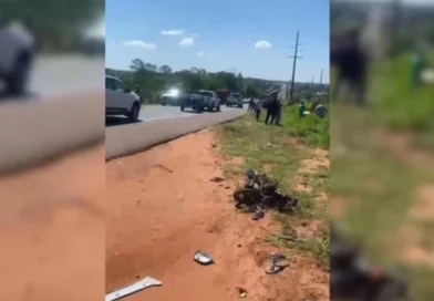 Bicicleta elétrica é atropelada por caminhonete na BR-163; pai e filha de 2 anos ficam feridos