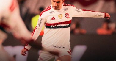 Flamengo joga mal, mas segura empate com o Estudiantes na Argentina