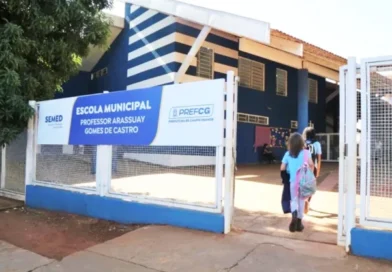 Escolas que receberam urnas em Campo Grande ficam sem aulas pela manhã na segunda-feira